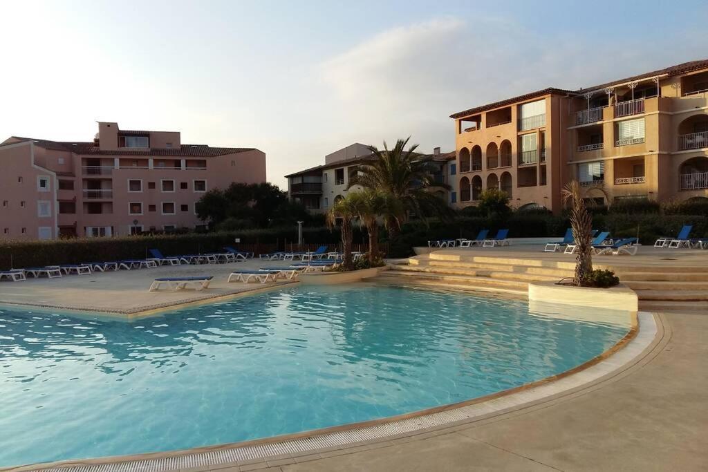 Magnifique Rez De Jardin & Piscine & Bord De Mer Appartement Six-Fours-les-Plages Buitenkant foto