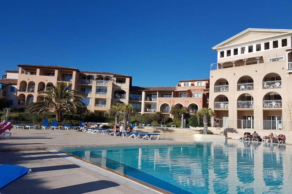 Magnifique Rez De Jardin & Piscine & Bord De Mer Appartement Six-Fours-les-Plages Buitenkant foto