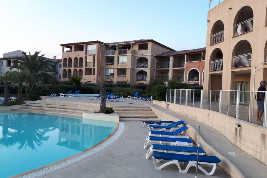 Magnifique Rez De Jardin & Piscine & Bord De Mer Appartement Six-Fours-les-Plages Buitenkant foto