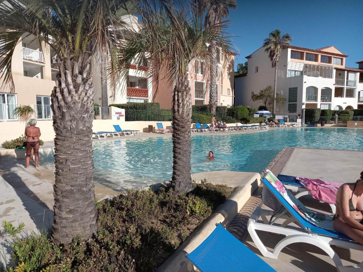 Magnifique Rez De Jardin & Piscine & Bord De Mer Appartement Six-Fours-les-Plages Buitenkant foto
